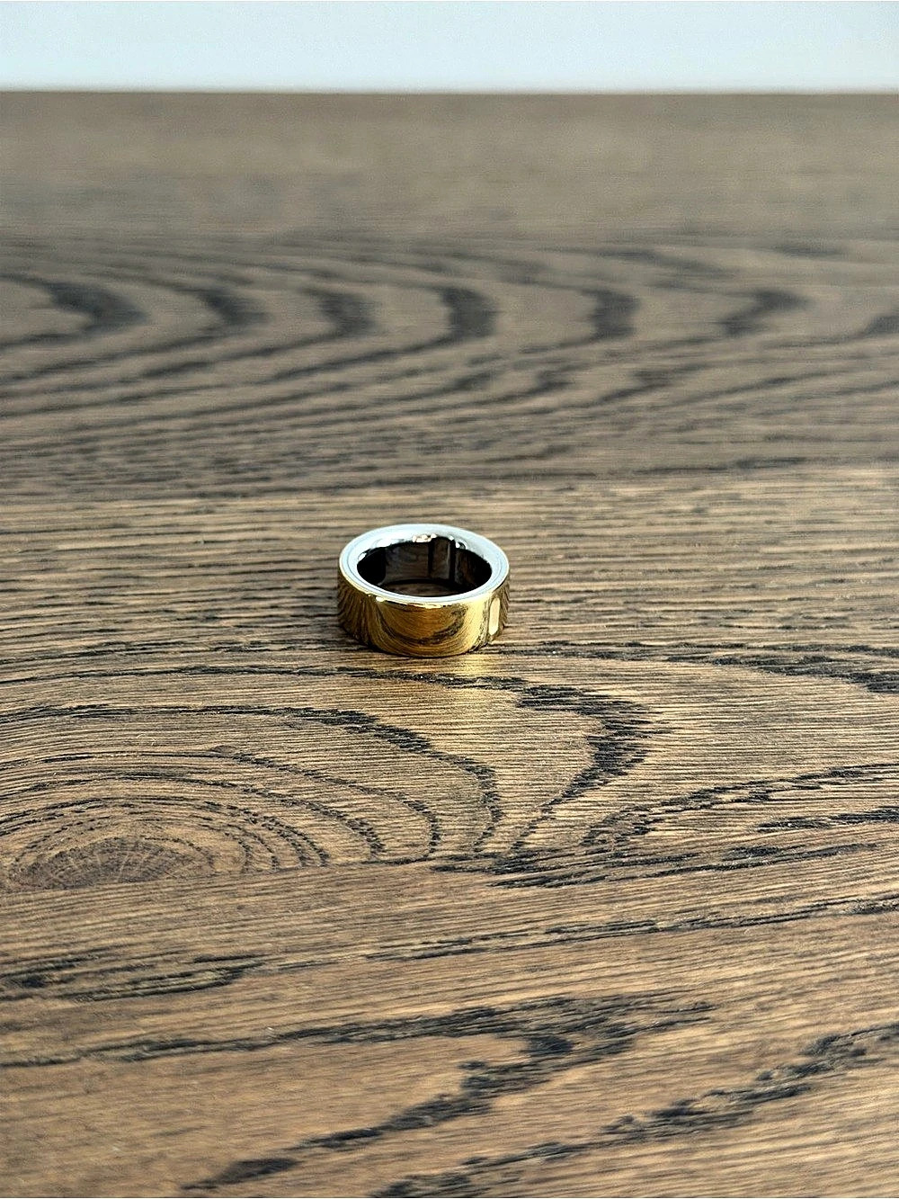 Oura Ring Heritage Gen 4 Gold Ring Size 6